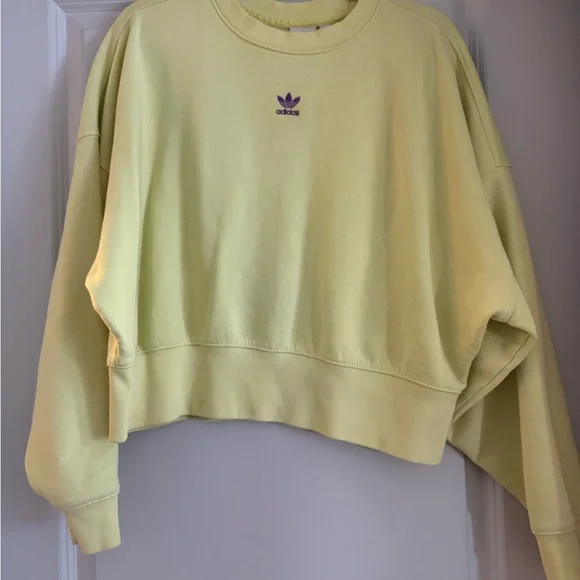 Adidas sweatshirt - Picture 1 of 3